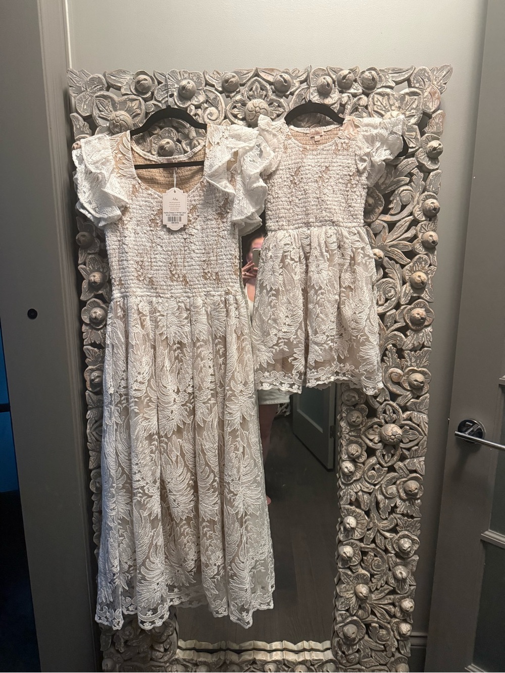 Mommy and Me. Ivy City Co Ivory Lace Puff-Sleeve Girls 4/5 Dress